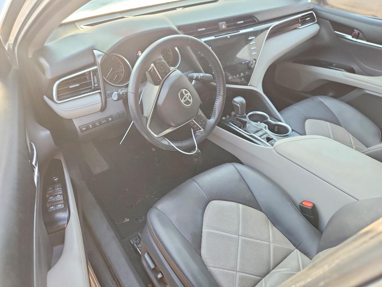 Toyota Camry Xle