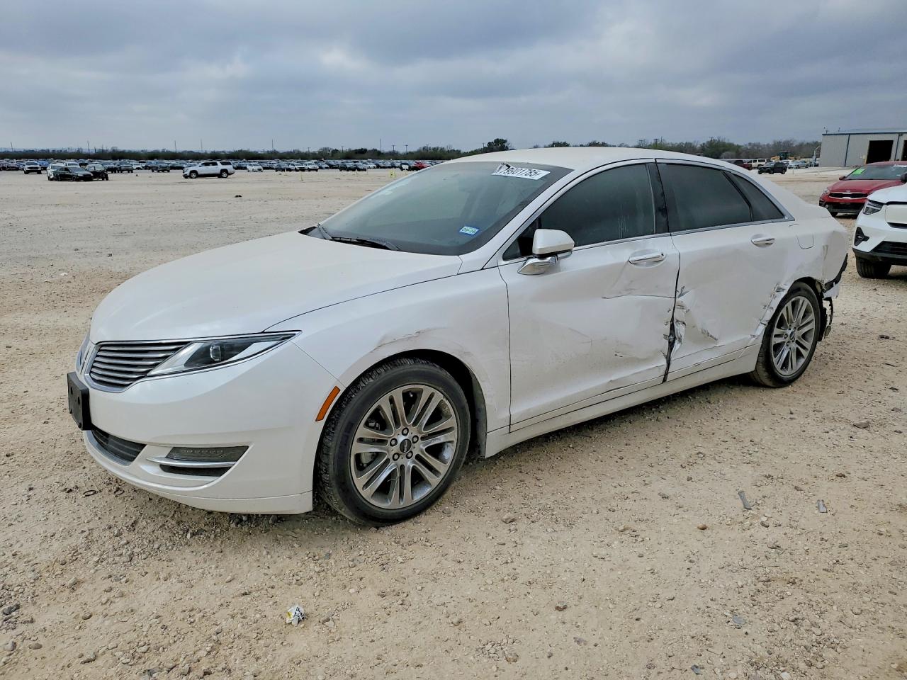 Salvage Lincoln MKZ Image
