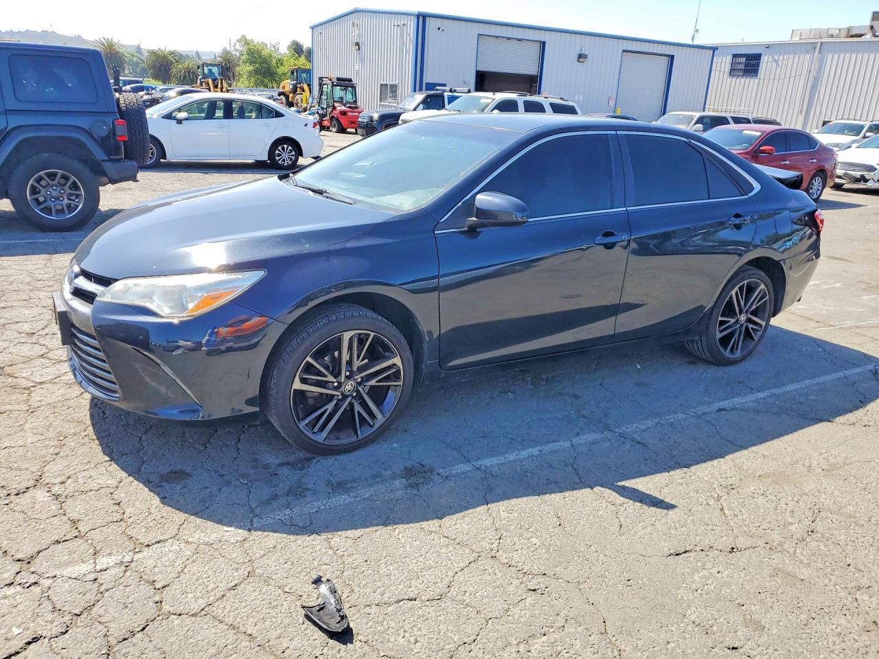 Salvage Toyota Camry Image