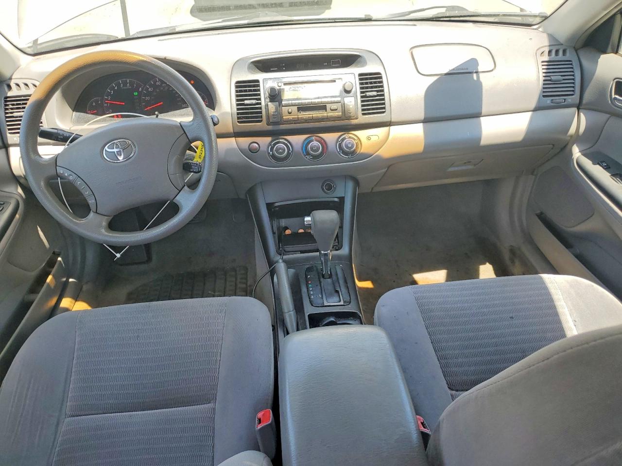 Toyota Camry Le V6