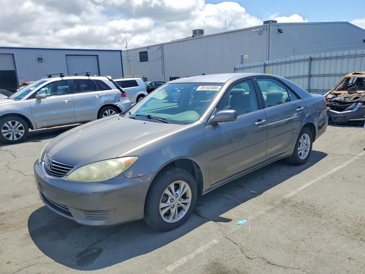 Salvage Toyota Camry Image