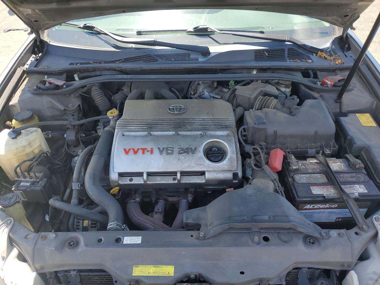 Toyota Camry Le V6