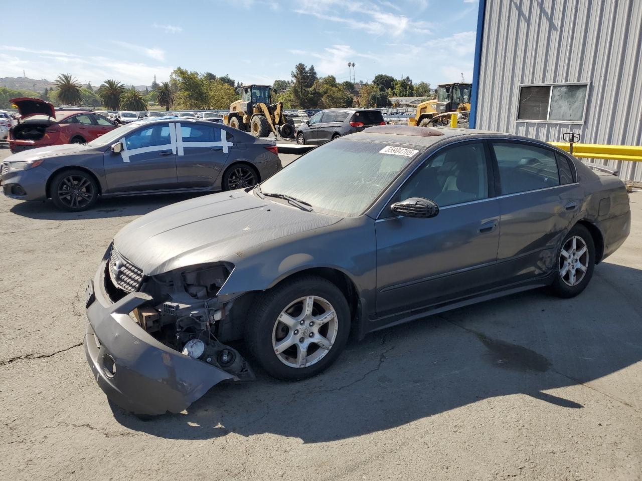 Salvage Nissan Altima Image