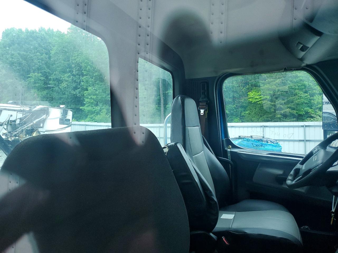 Freightliner Cascadia 116