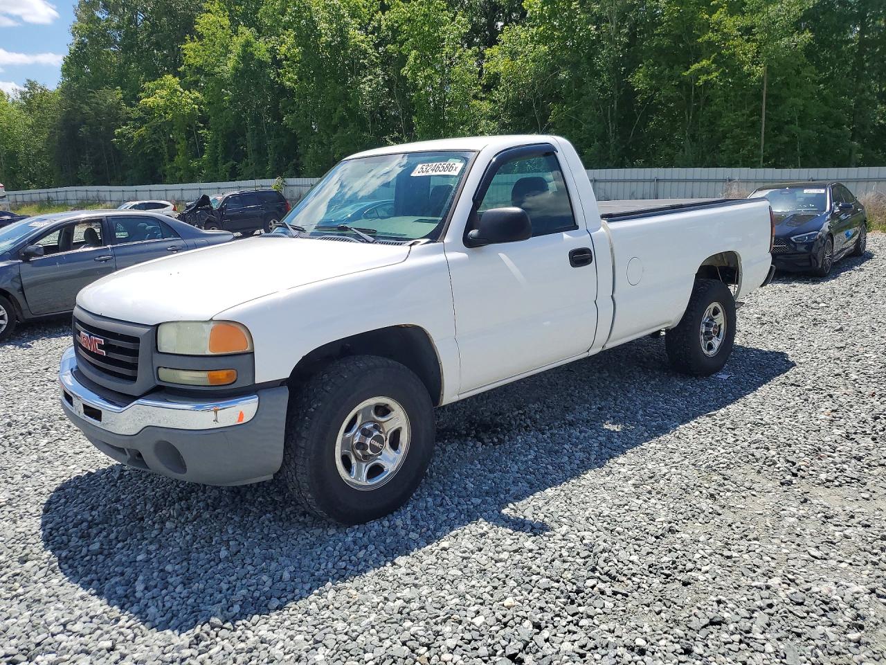 Salvage GMC Sierra Image