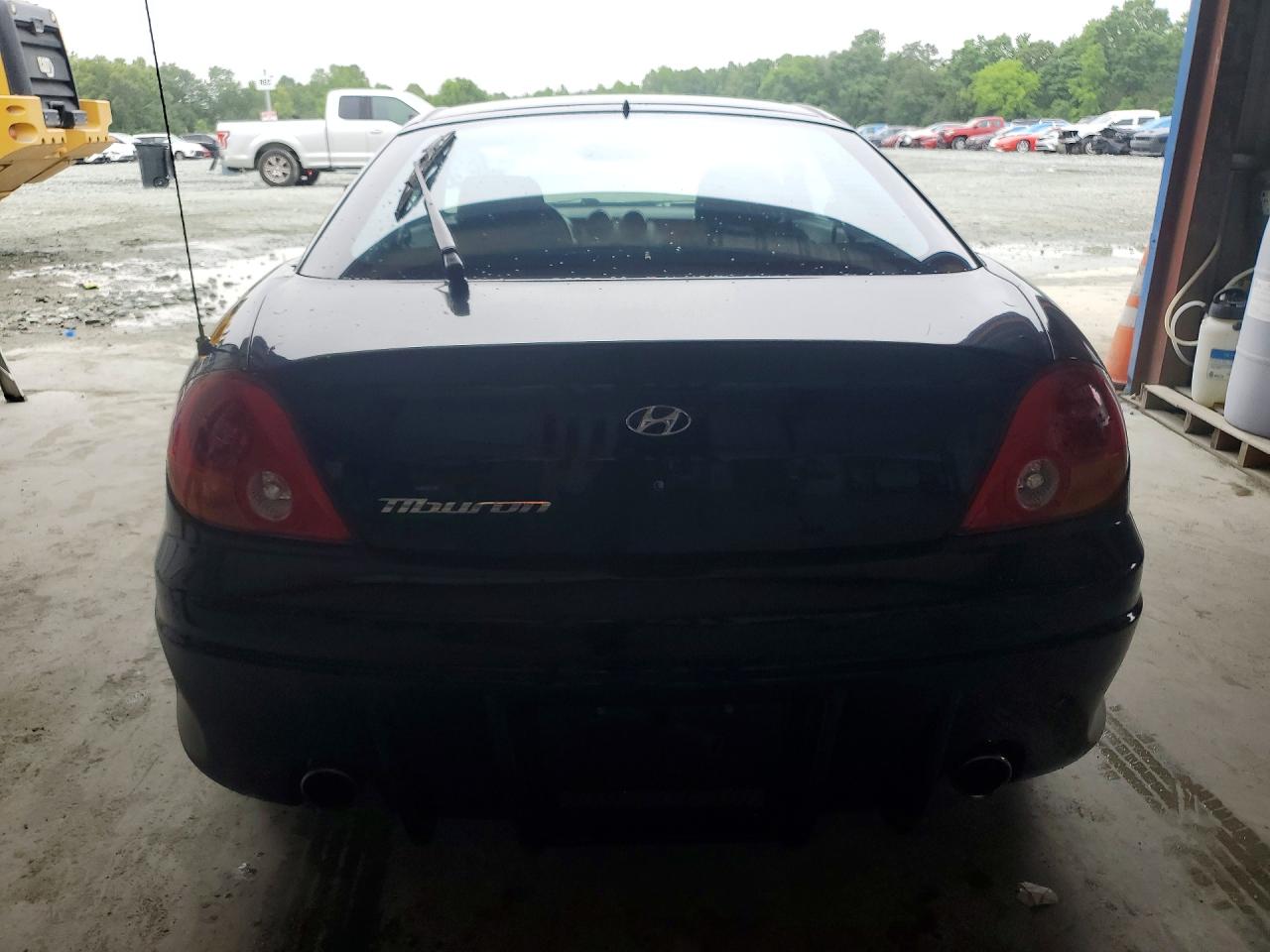 Hyundai Tiburon Base