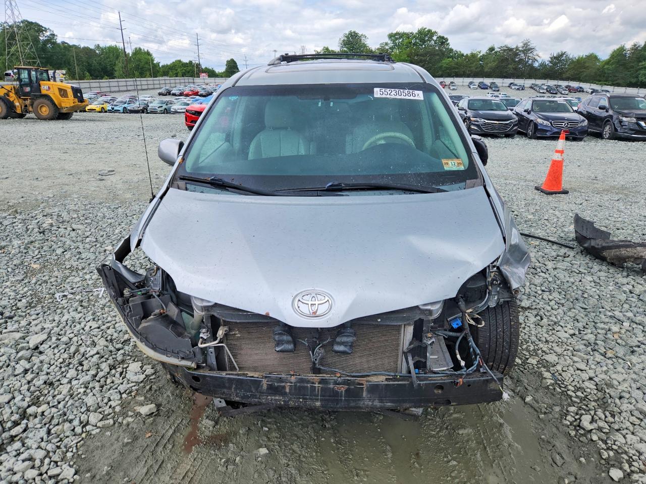 Toyota Sienna Xle 8-passenger