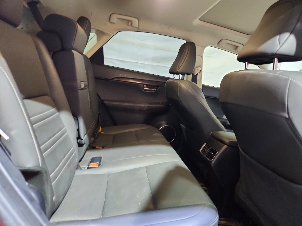 Lexus NX Base