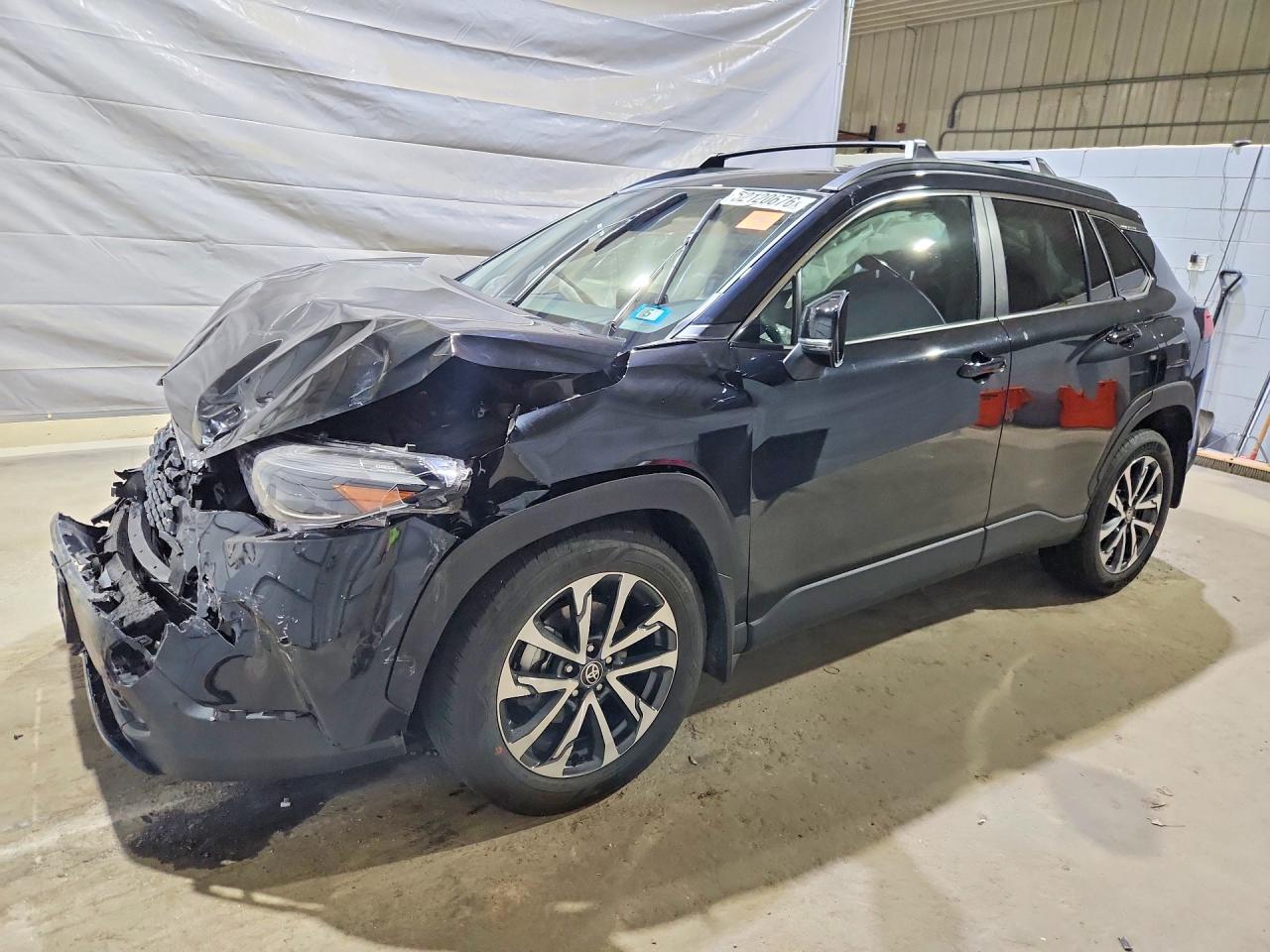 Salvage Toyota Corolla Image