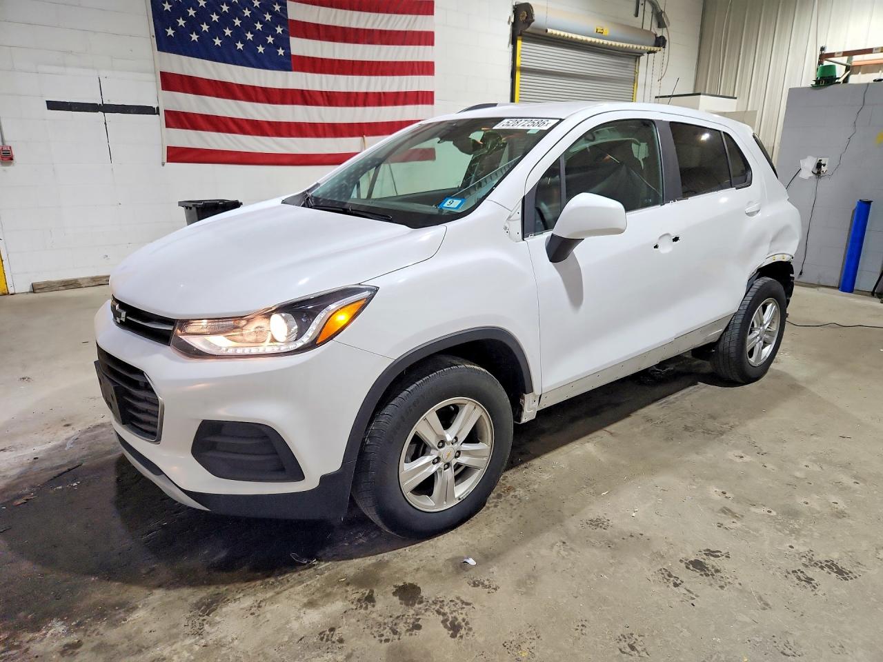 Salvage Chevrolet Trax Image