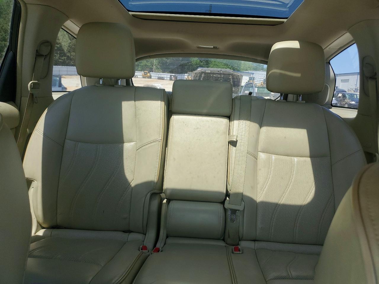 INFINITI JX35 Base