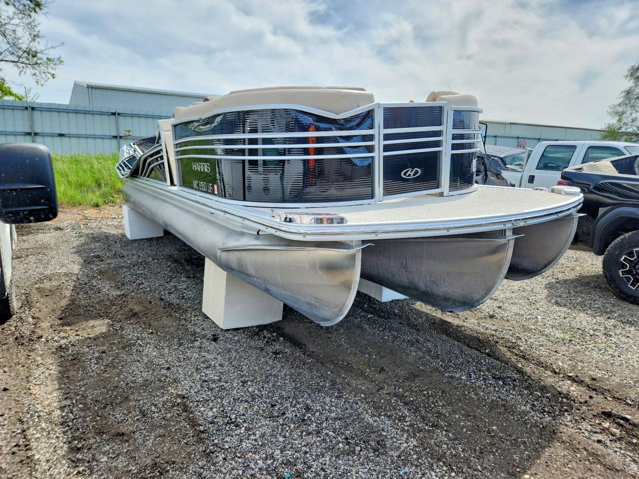Salvage Harris Grand Mari Image