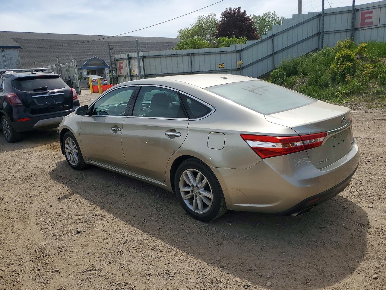 Toyota Avalon Xle Premium