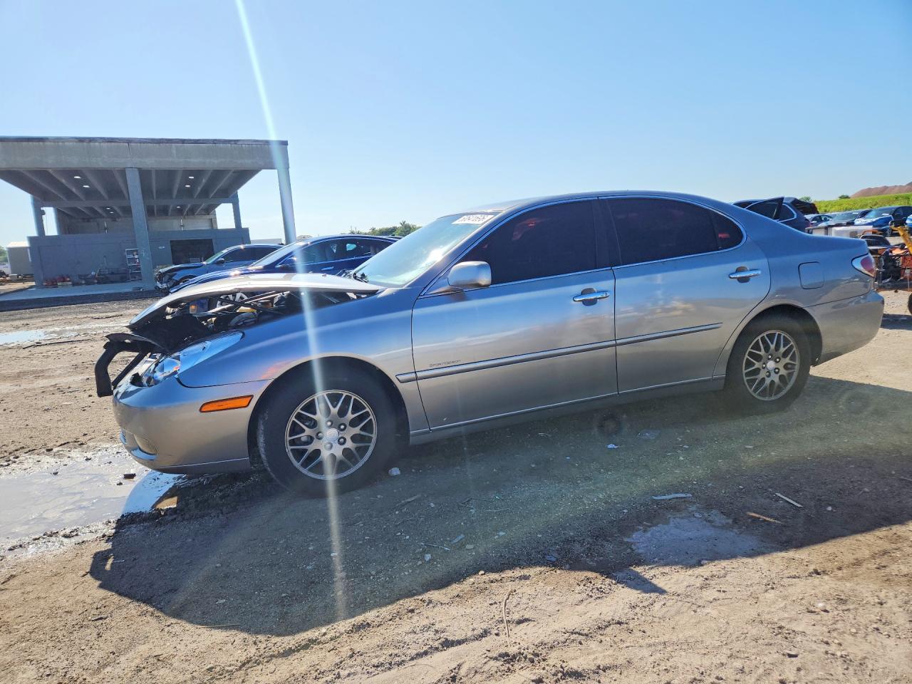 Salvage Lexus Es Image