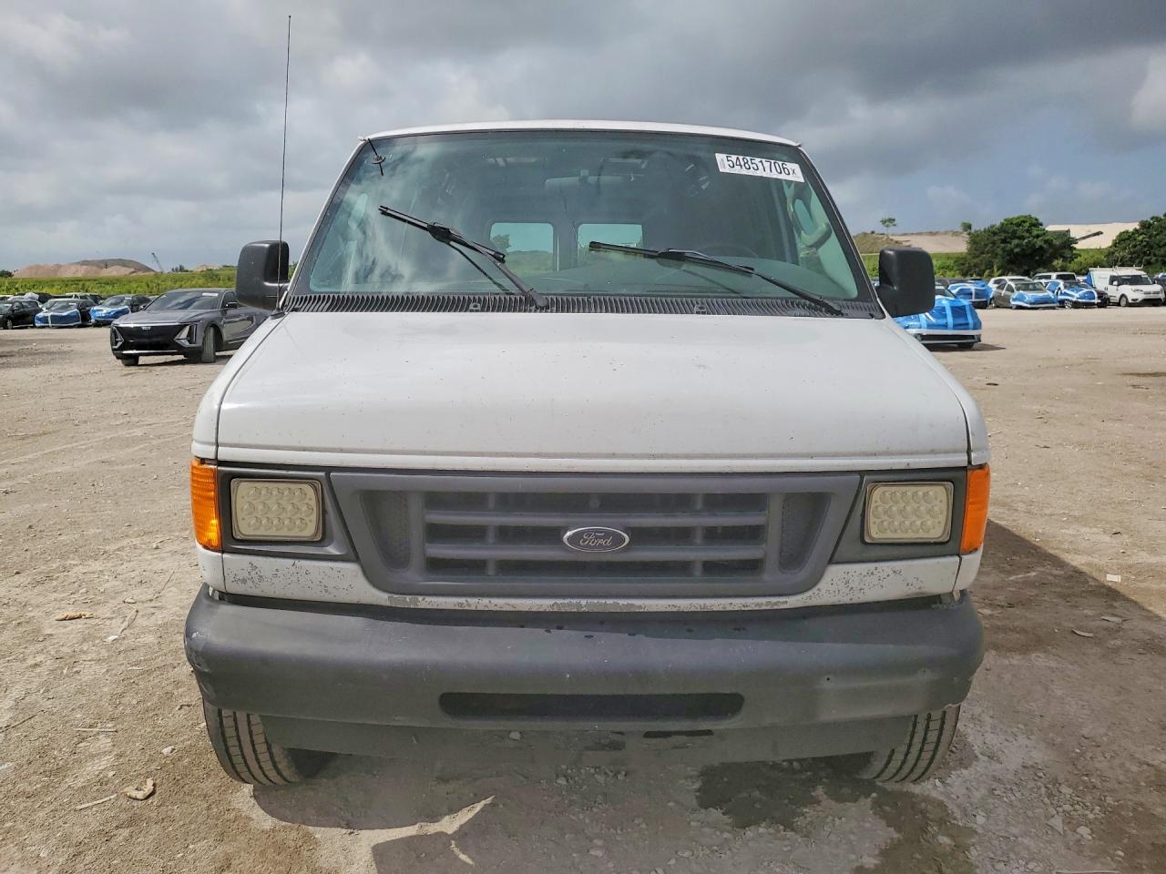 Ford Econoline E250 Van