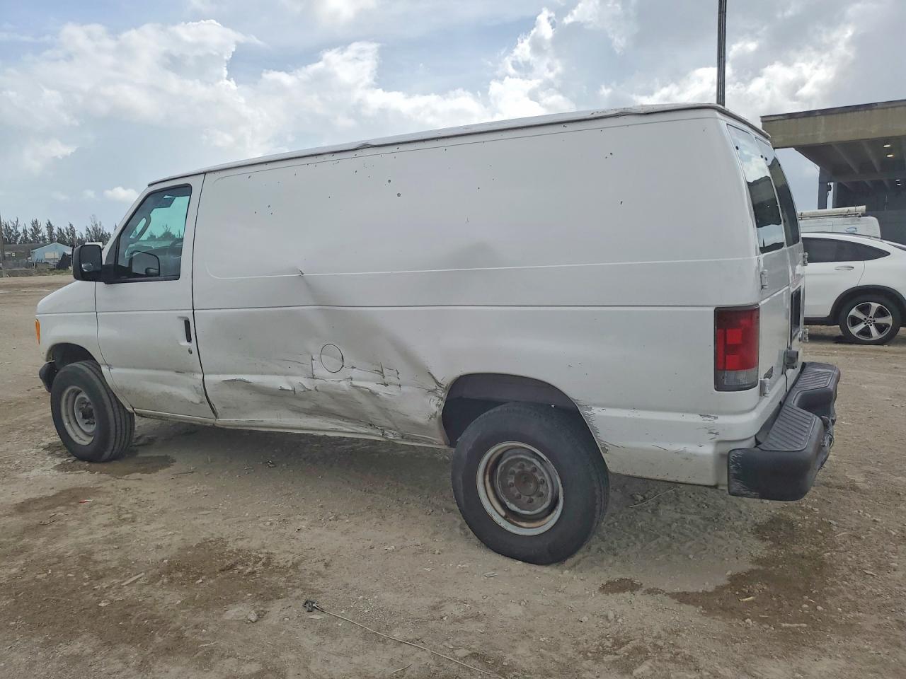 Ford Econoline E250 Van