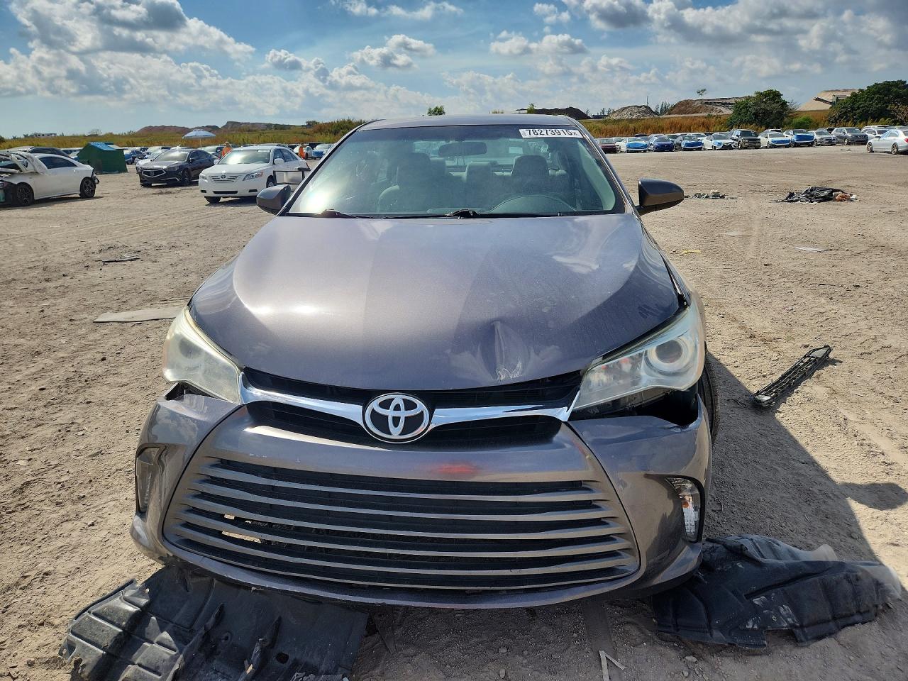 Toyota Camry Le