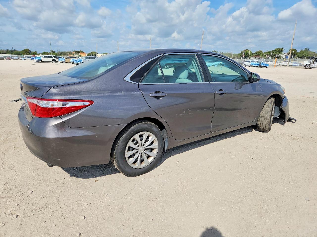 Toyota Camry Le