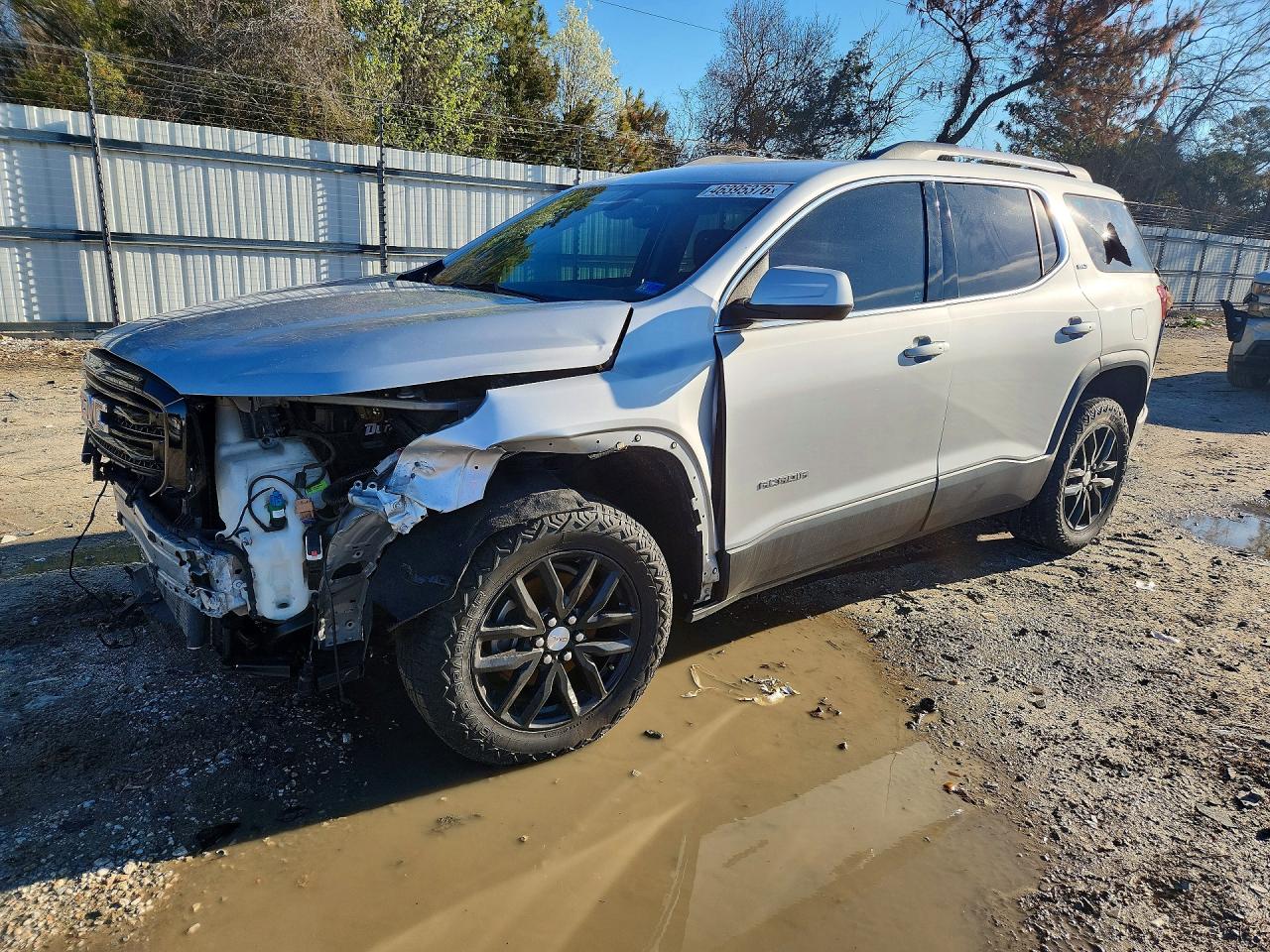 Salvage GMC Acadia Image