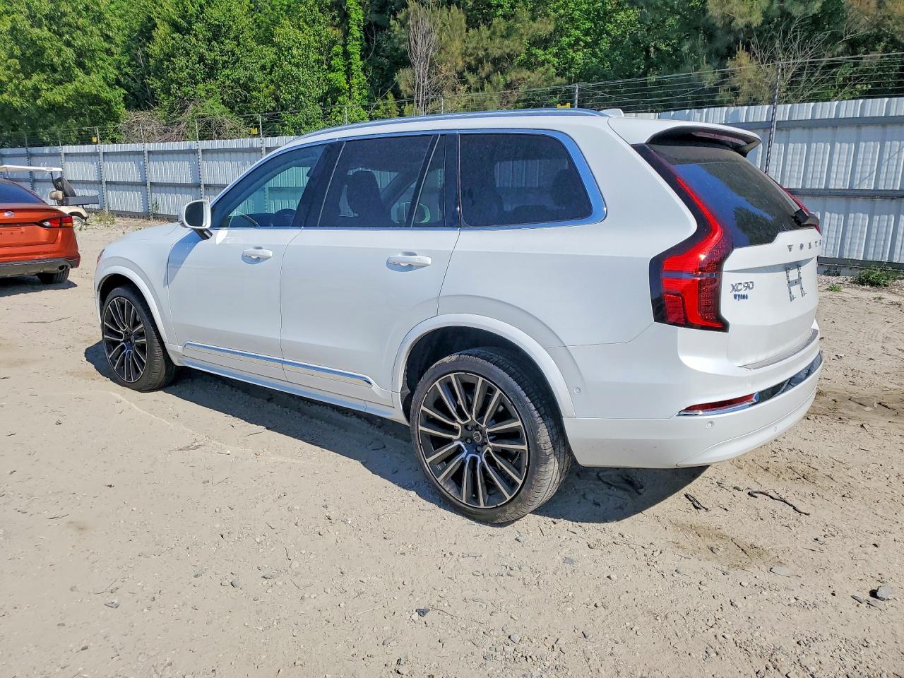 Volvo XC90 Plus