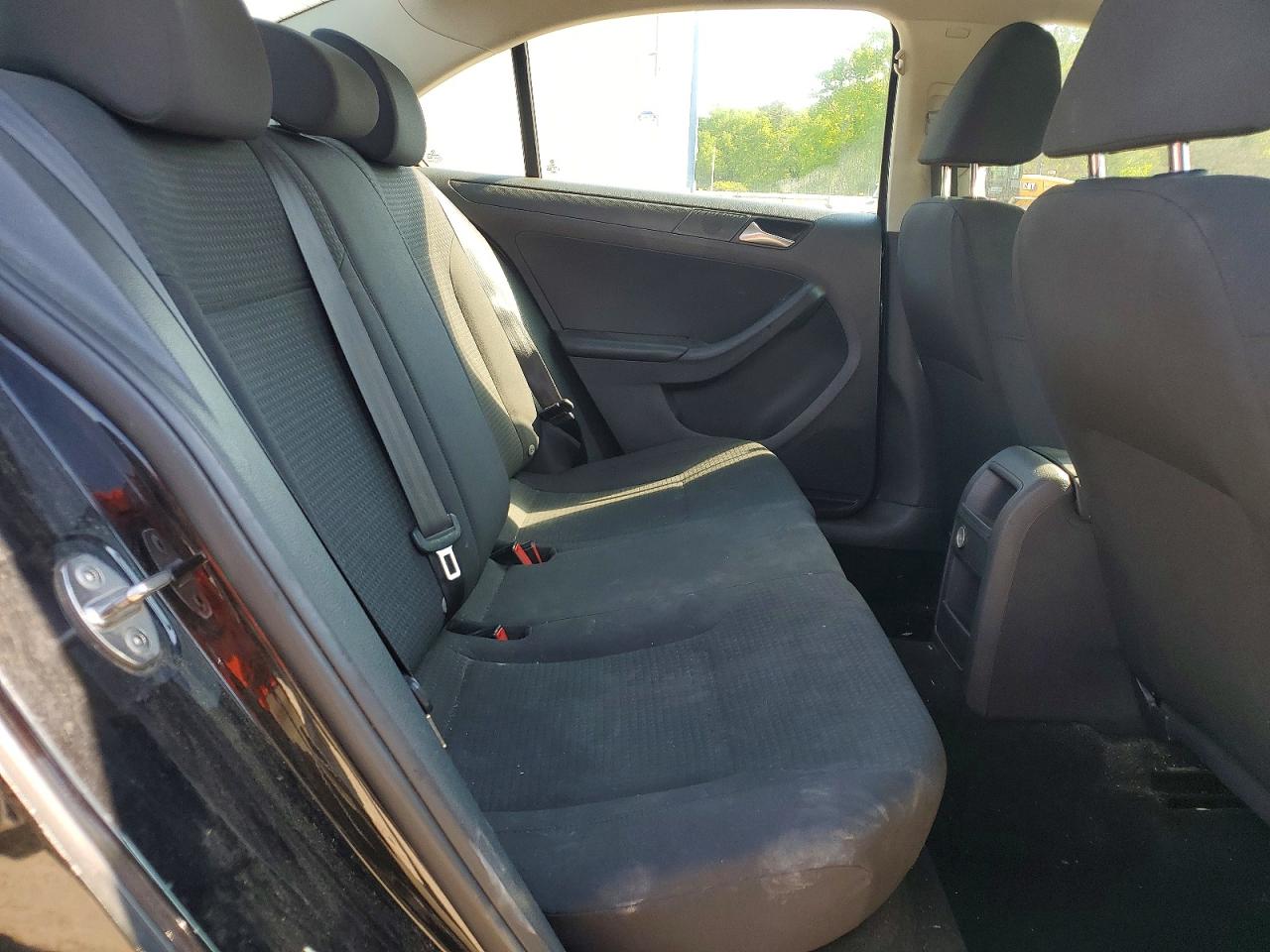 Volkswagen Jetta S