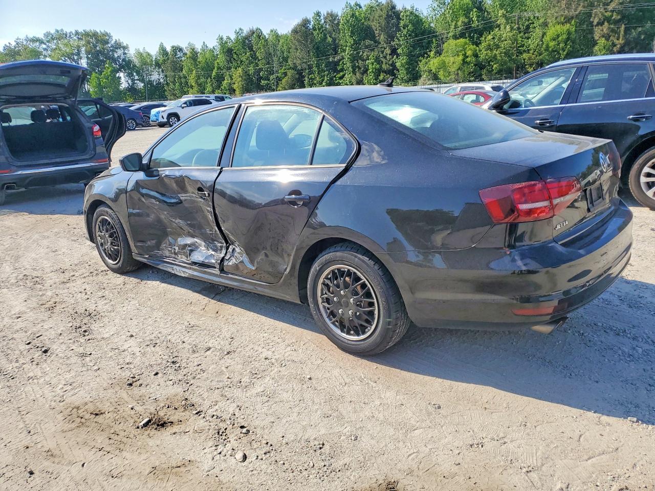 Volkswagen Jetta S