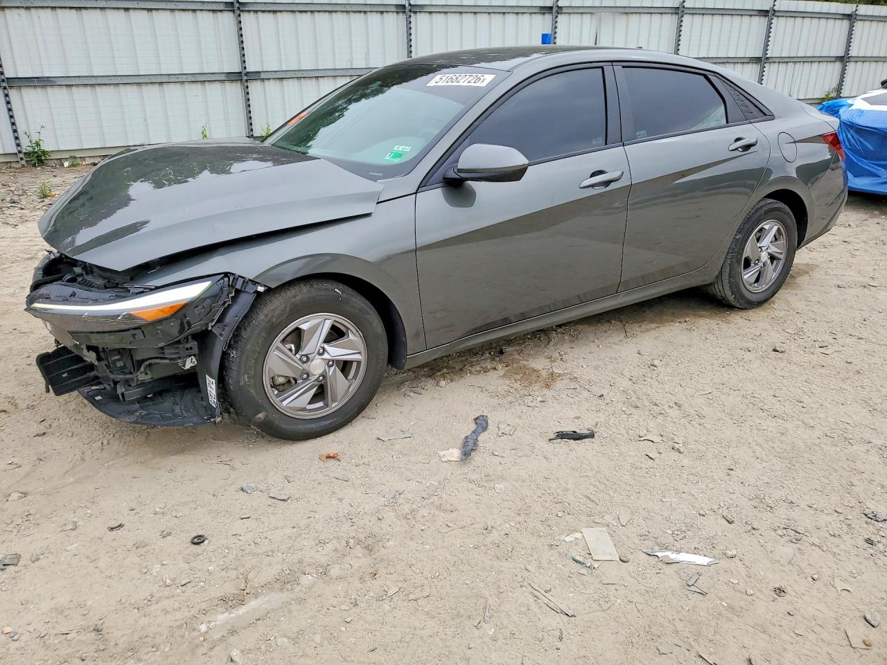 Salvage Hyundai ELANTRA Image