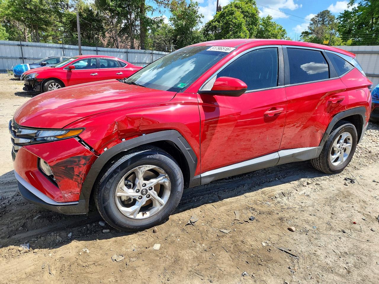 Salvage Hyundai TUCSON Image