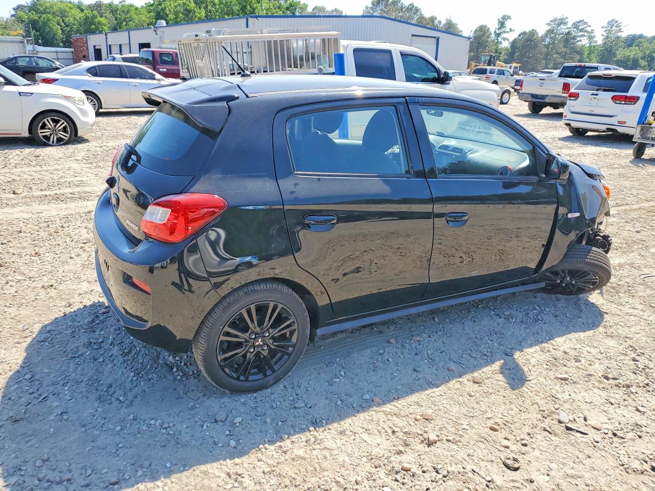 Mitsubishi Mirage Le