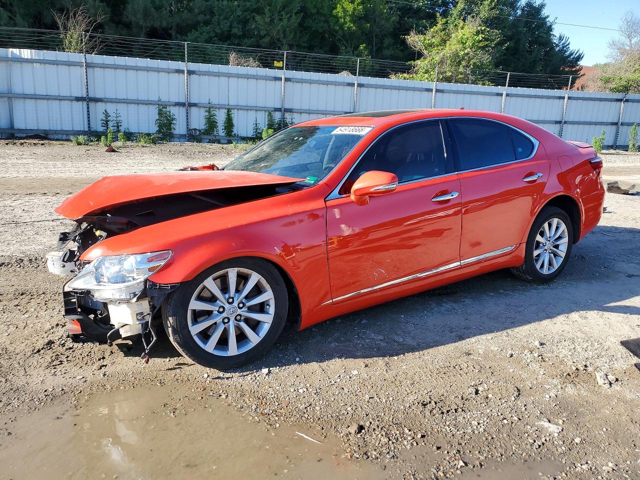 Salvage Lexus LS Image