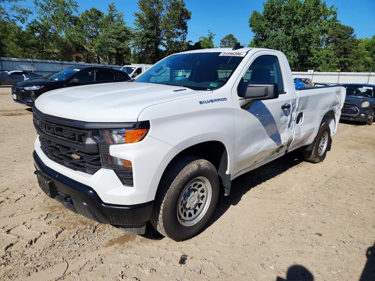 Salvage Chevrolet Silverado Image