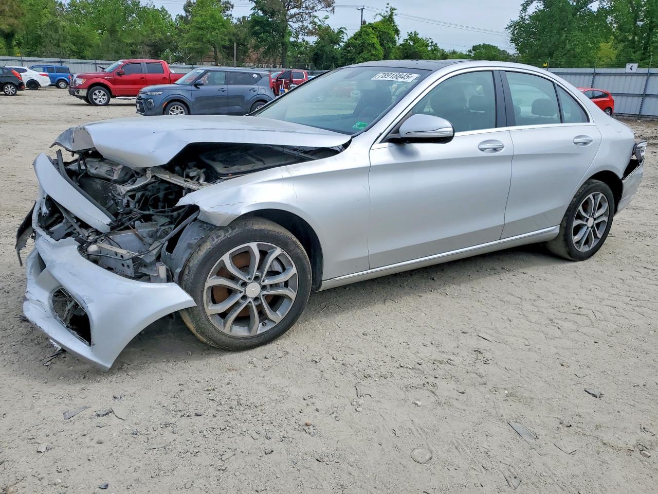 Salvage Mercedes-Benz C-Class Image