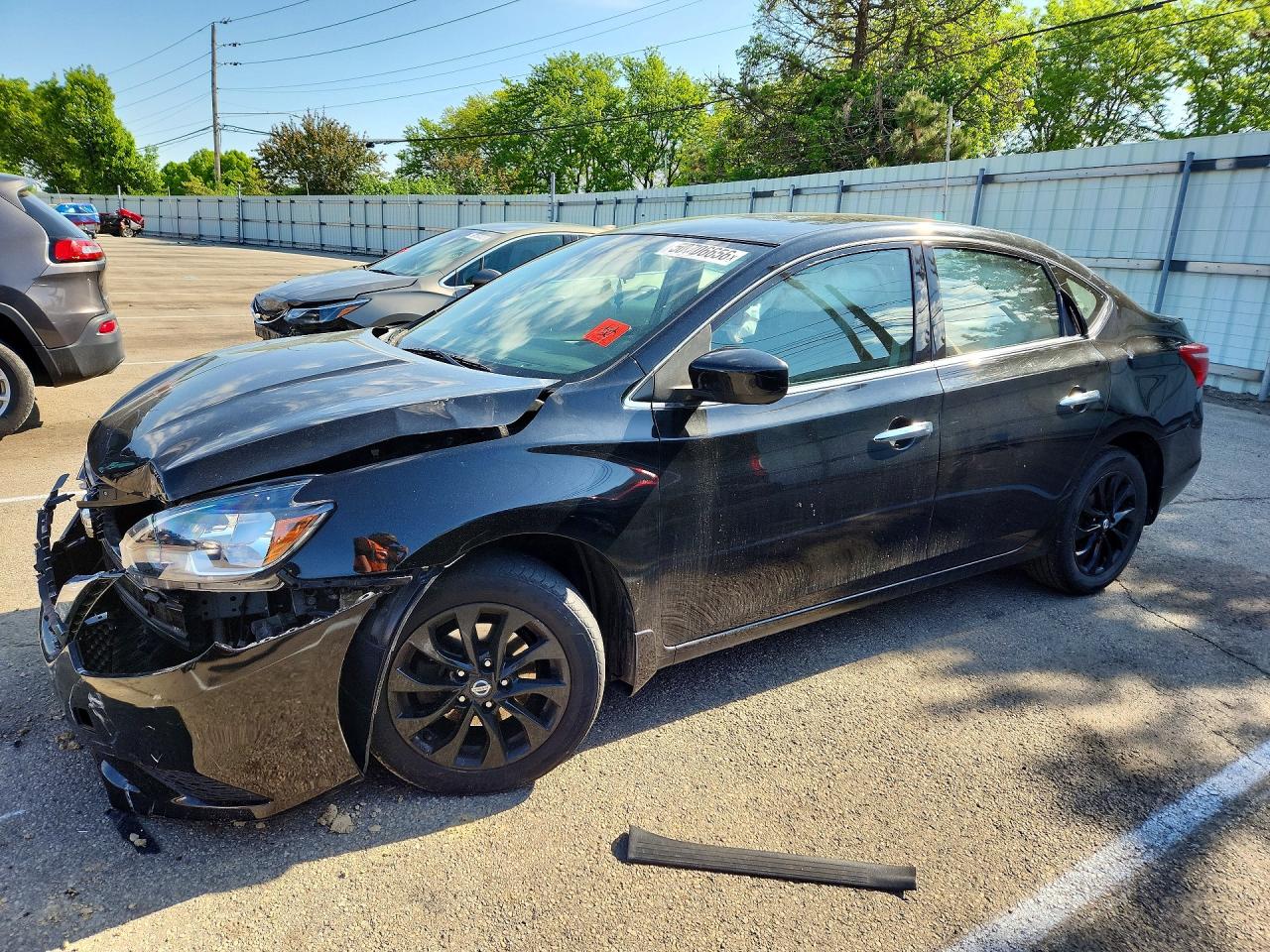 Salvage Nissan Sentra Image