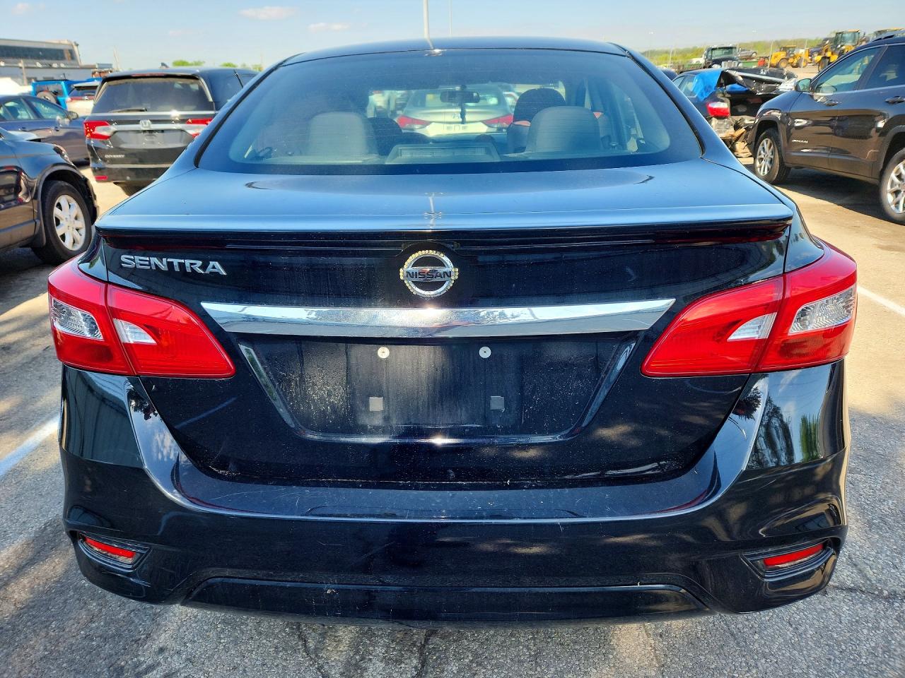Nissan Sentra S