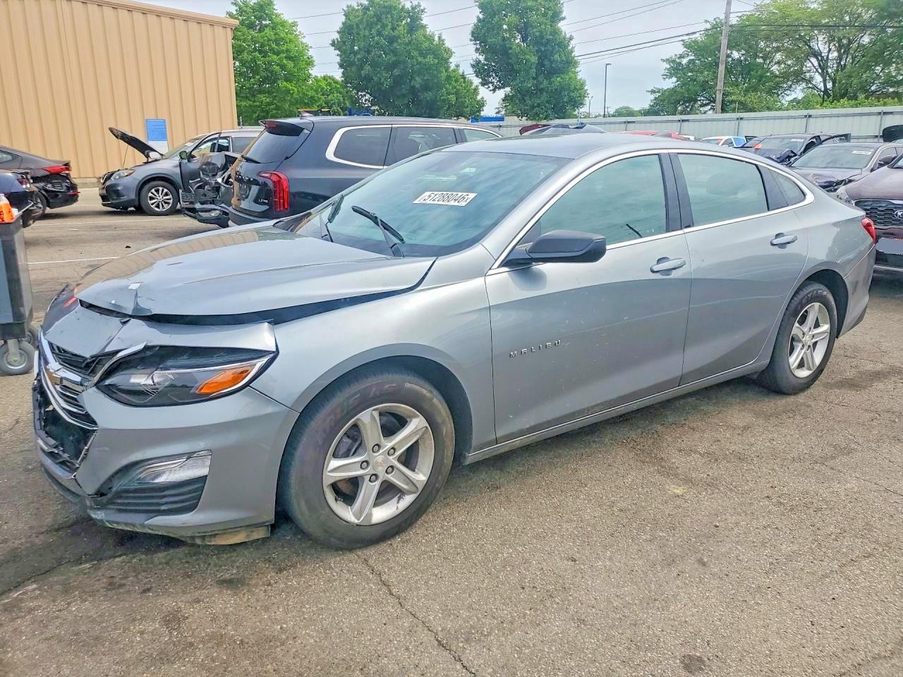 Salvage Chevrolet Malibu Image