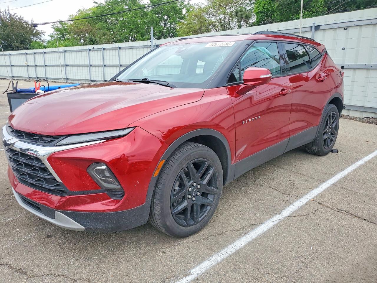 Salvage Chevrolet Blazer Image