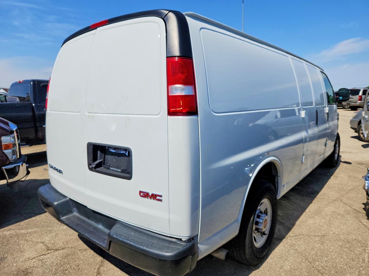GMC Savana G2500