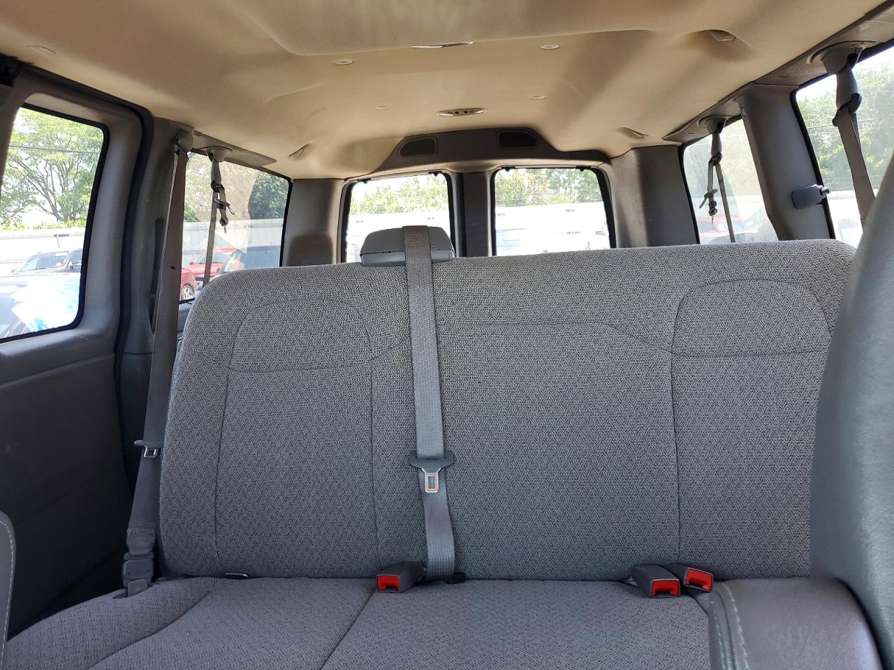 GMC Savana G1500 Lt