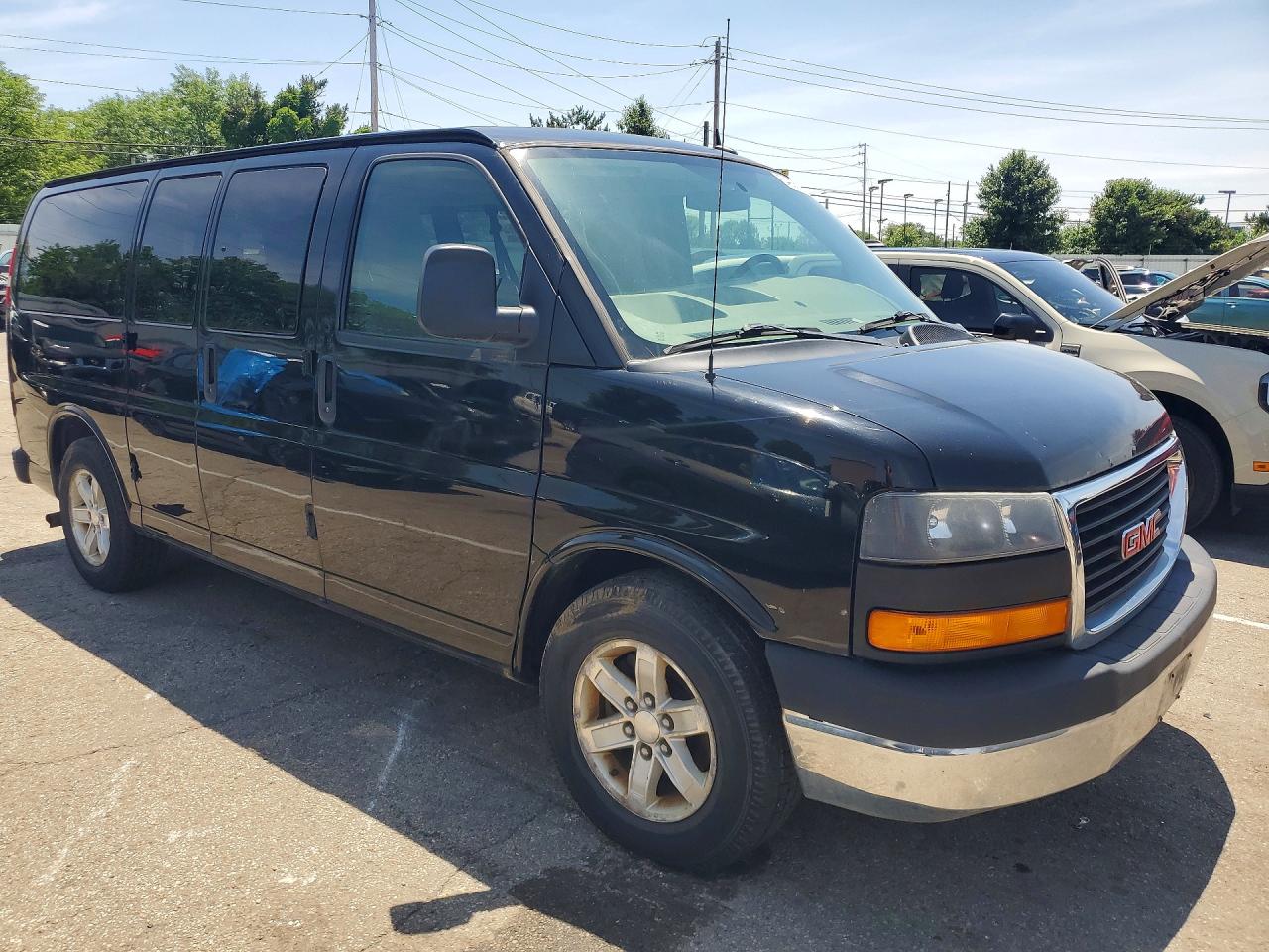 GMC Savana G1500 Lt