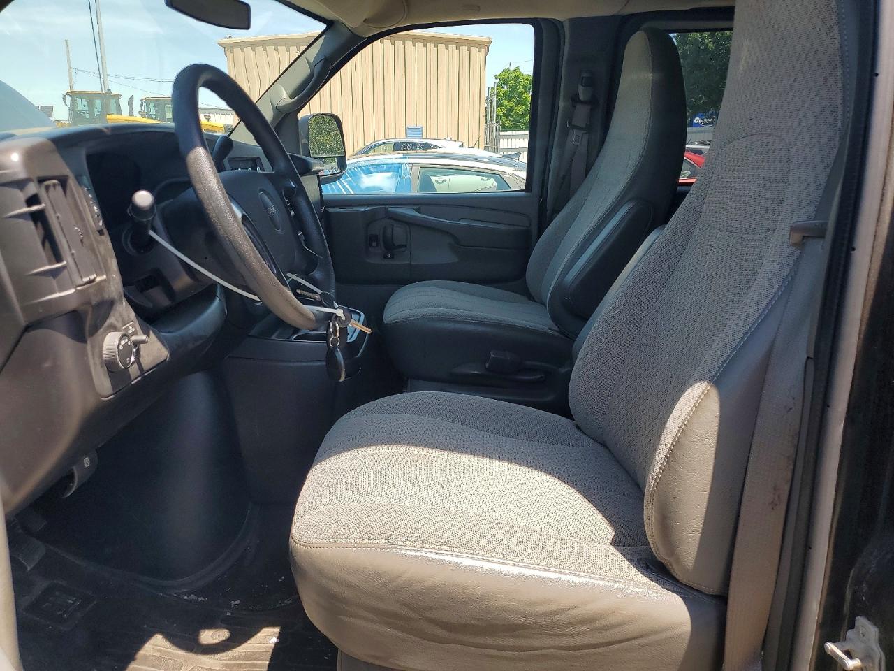 GMC Savana G1500 Lt