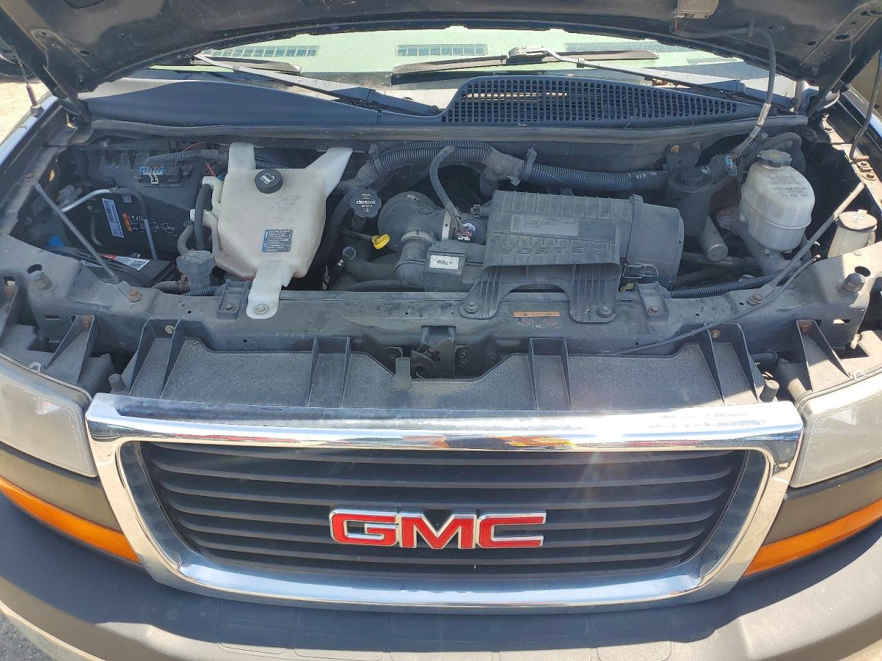 GMC Savana G1500 Lt