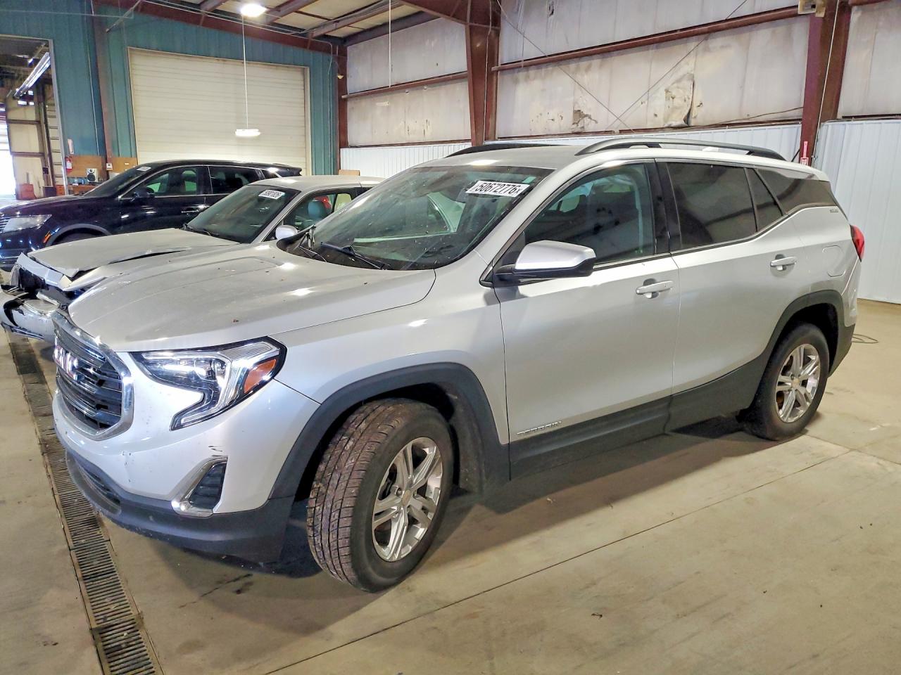 Salvage GMC Terrain Image