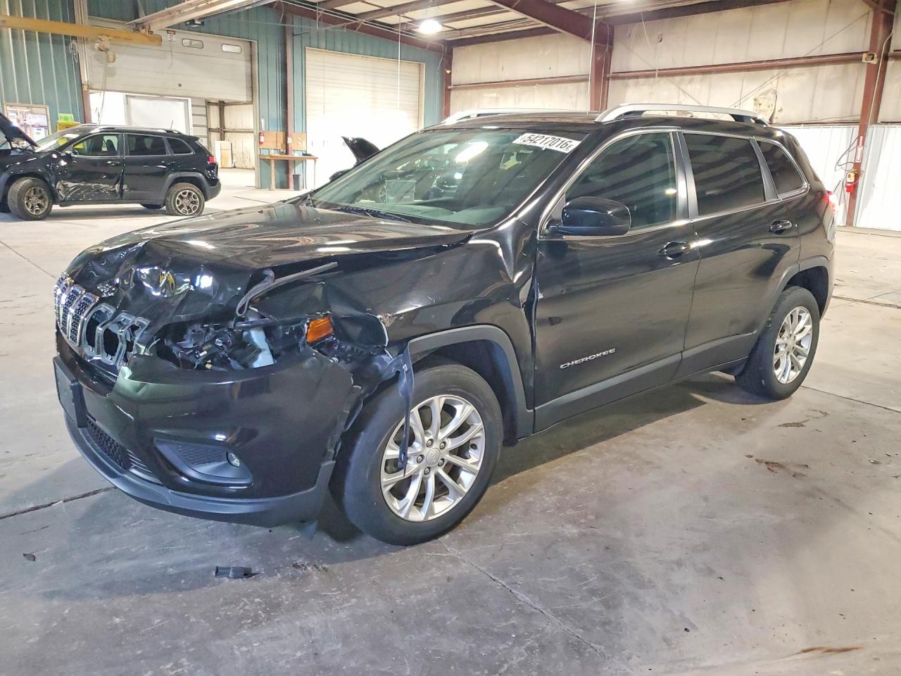 Salvage Jeep Grand Cherokee Image