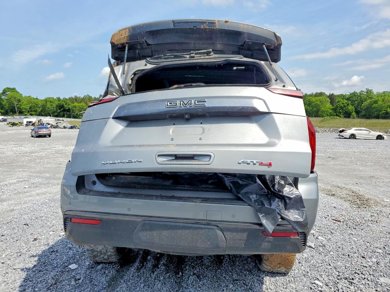 GMC Yukon K1500 At4
