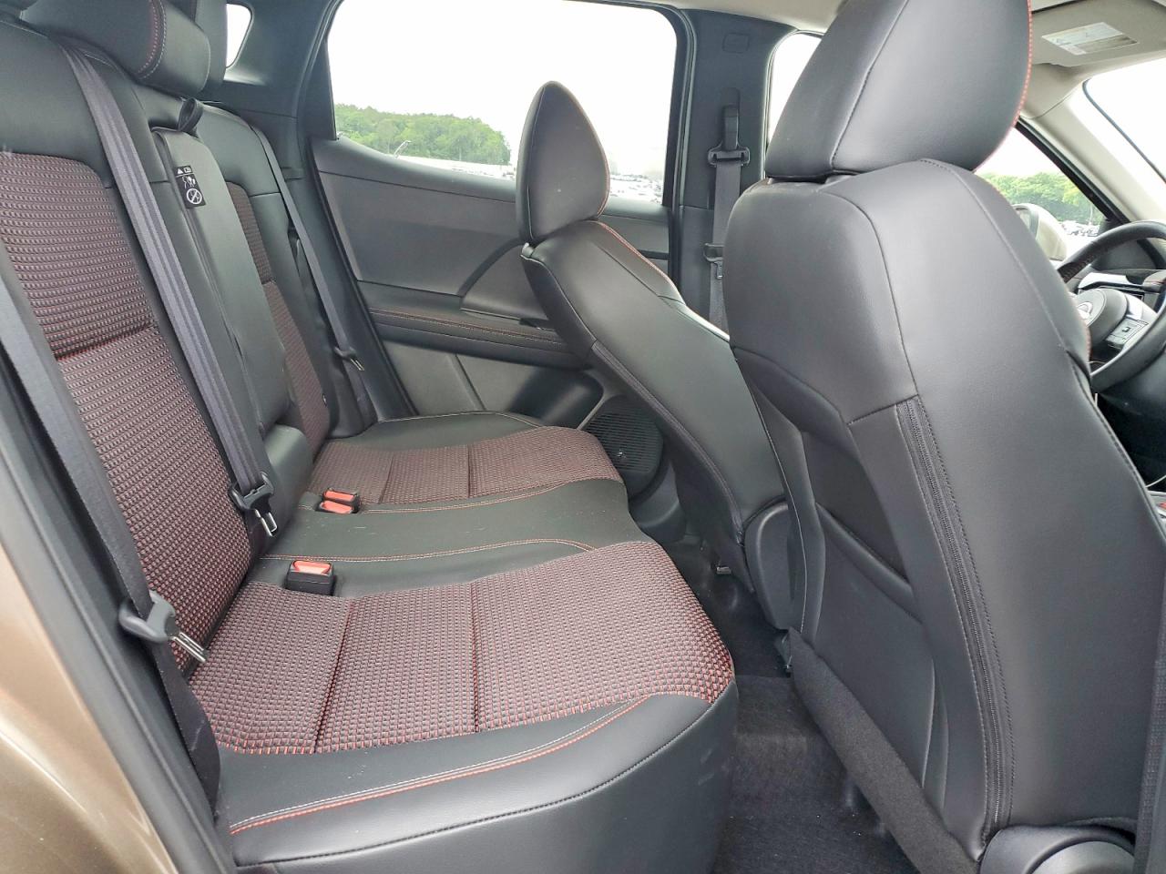 Nissan Kicks Sr