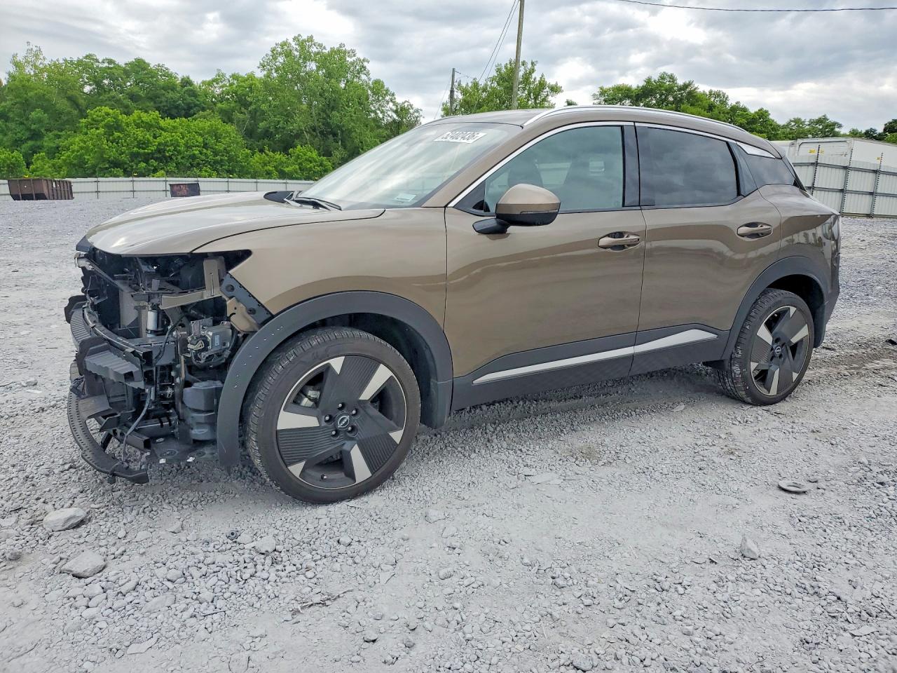 Salvage Nissan Kicks Image