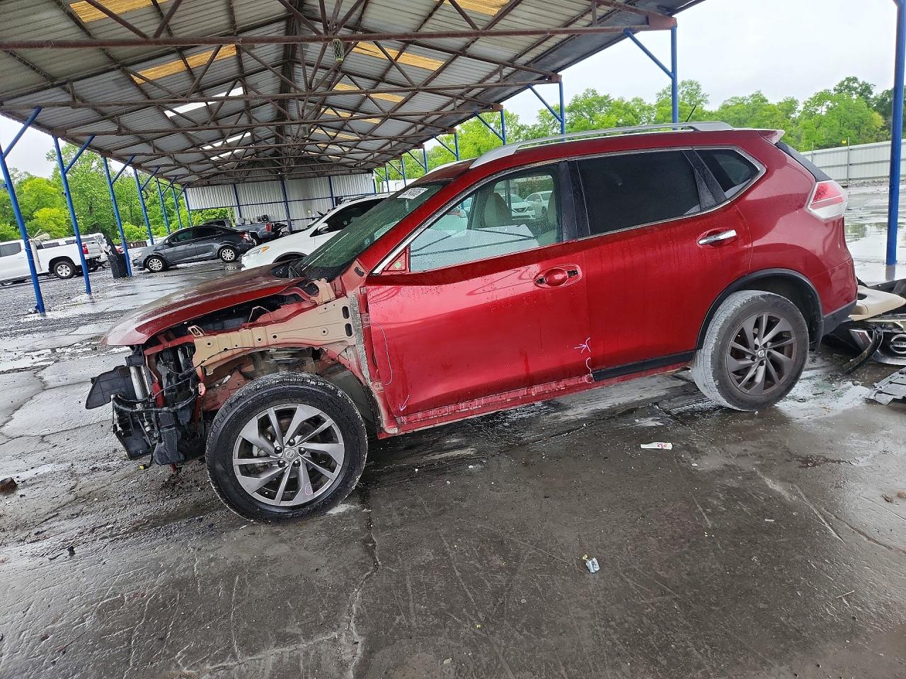 Salvage Nissan Rogue Image