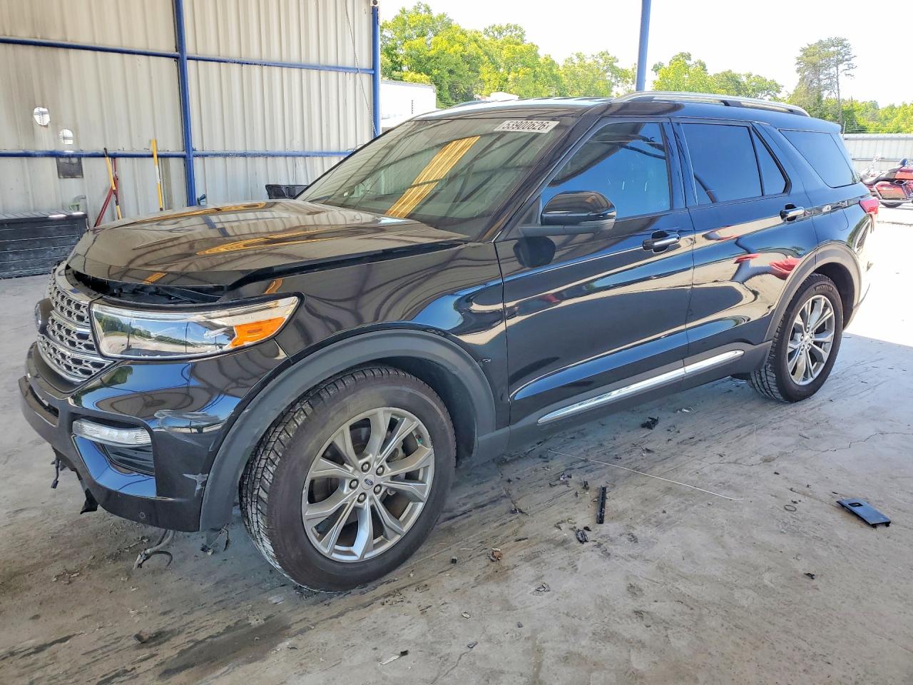 Salvage Ford Explorer Image