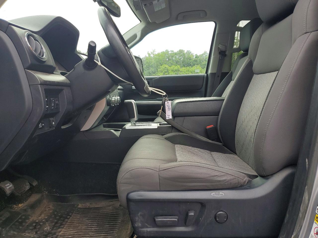 Toyota Tundra Sr5