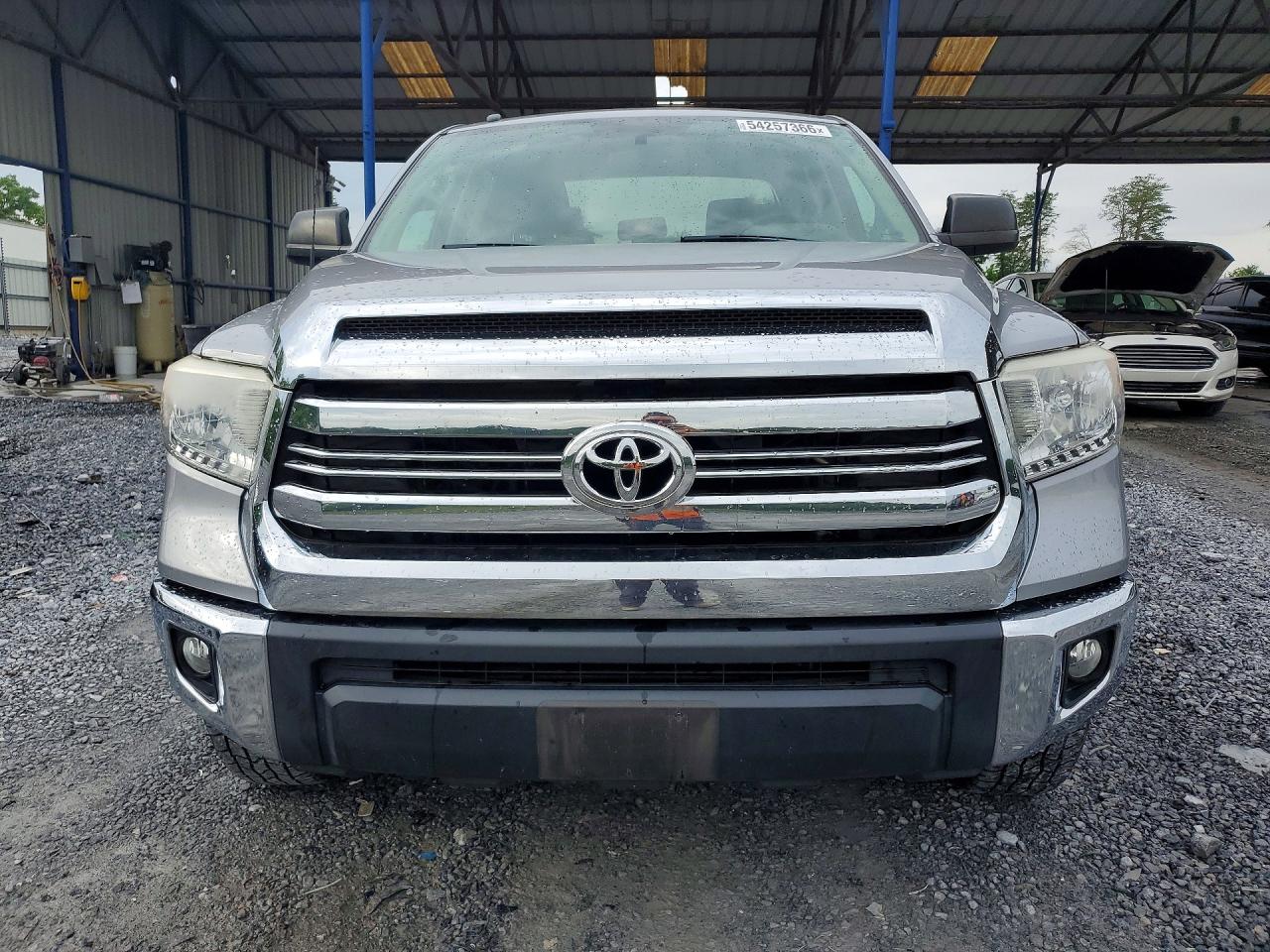 Toyota Tundra Sr5